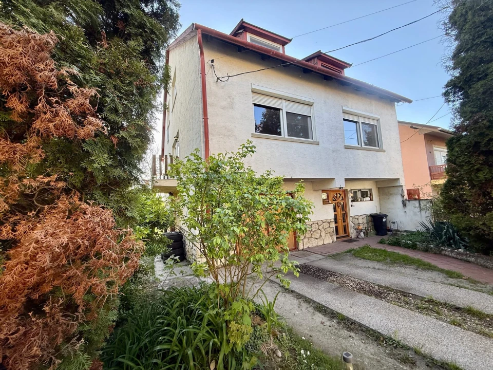 Eladó családi ház, Mór