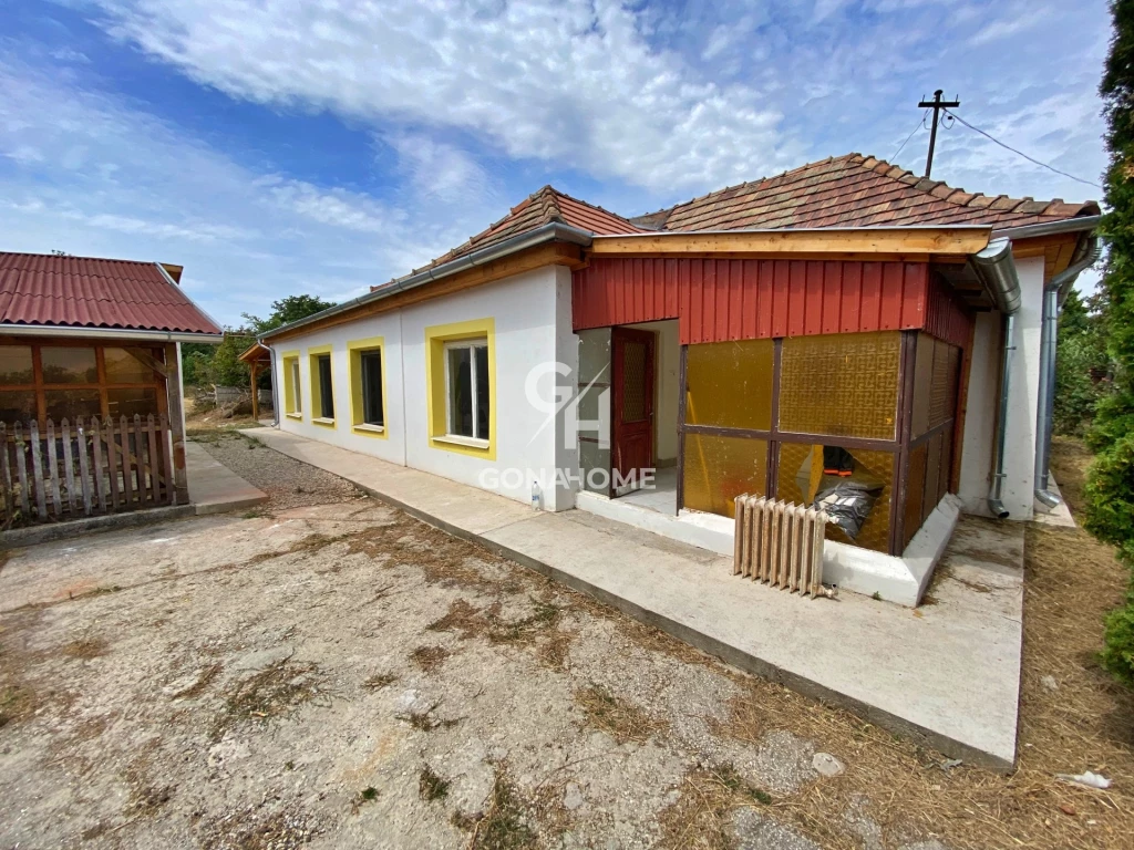 For sale house, Berhida