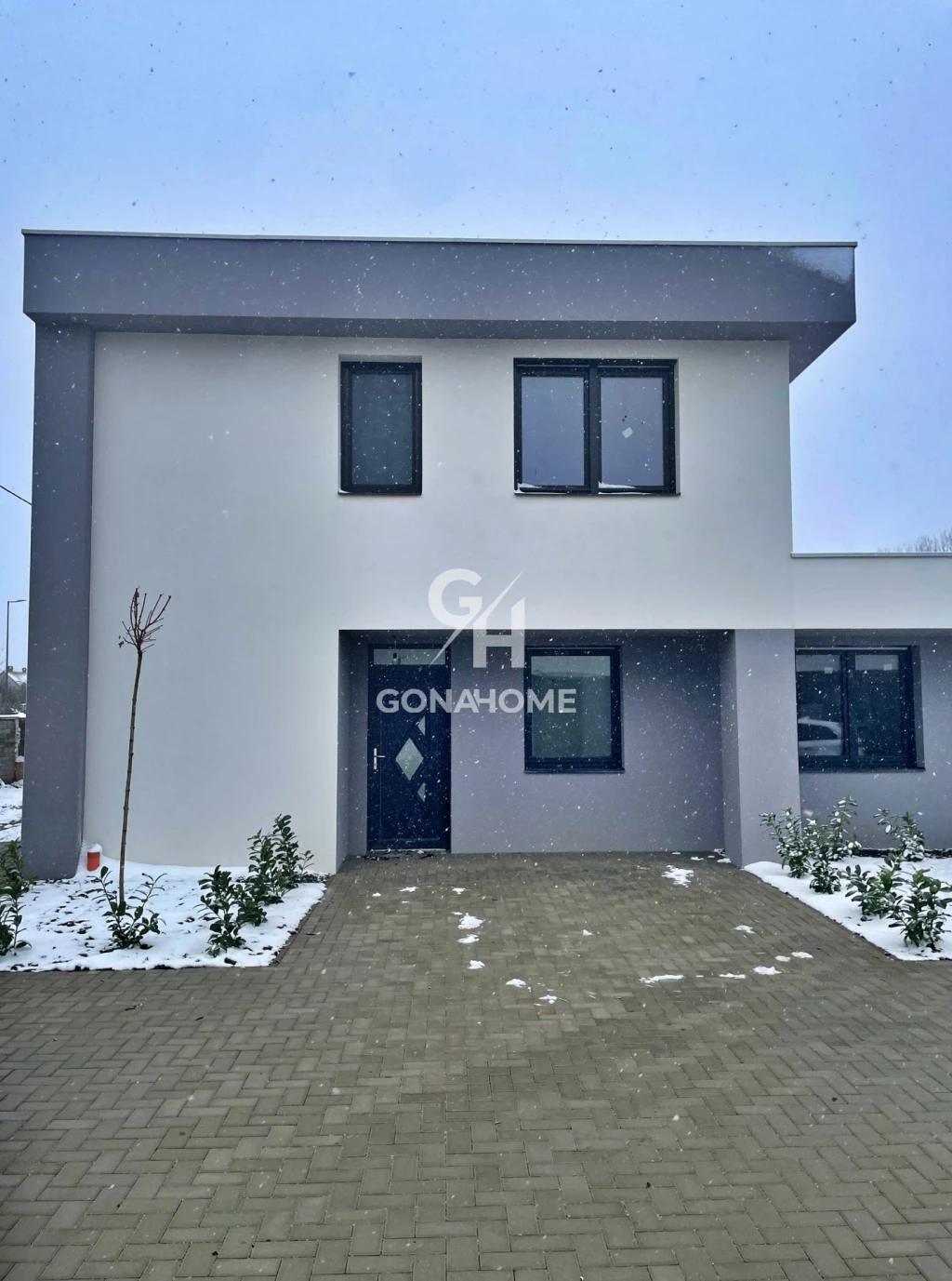 Eladó Lakás, Ajka 75.000.000 Ft