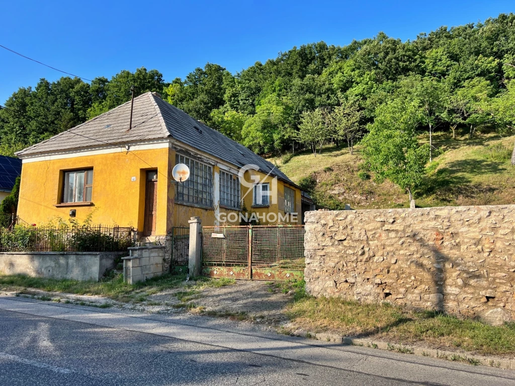 Eladó Ház, Eplény 30.900.000 Ft