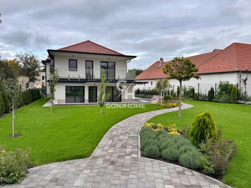 For rent brick flat, Veszprém, Akácfa utca