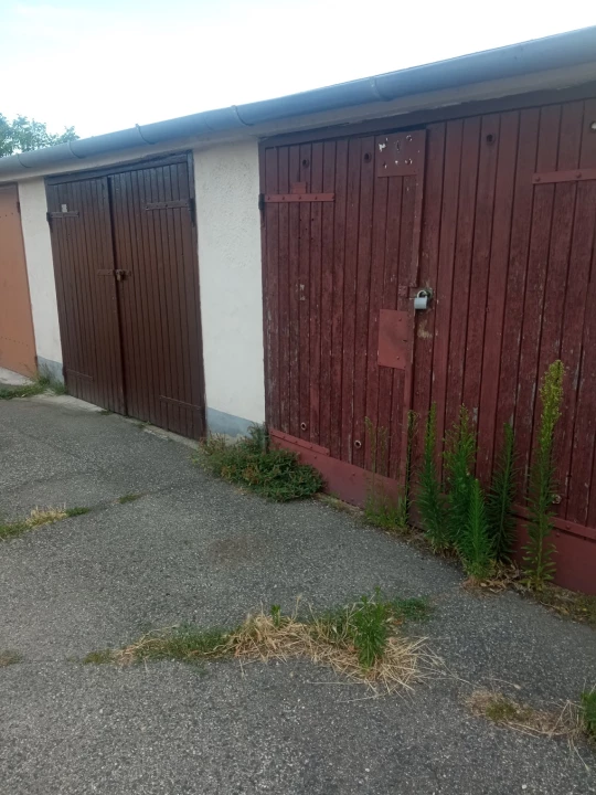 For sale detached garage, Győr