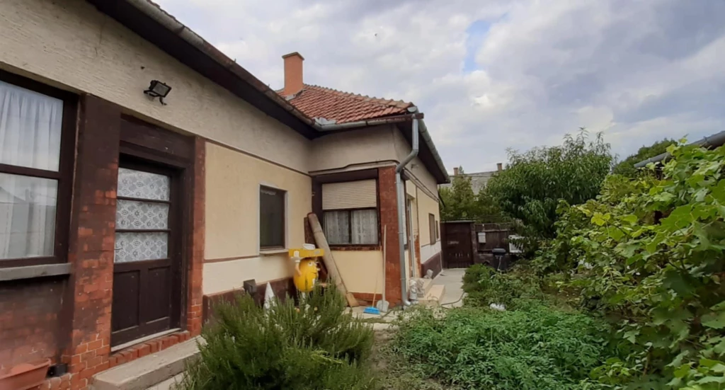 Eladó családi ház, Öcsöd