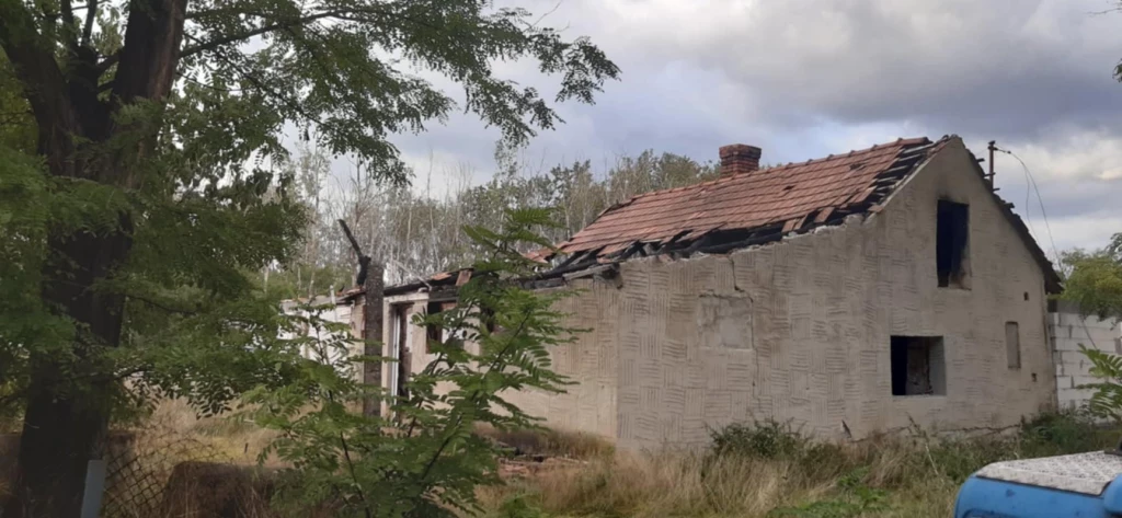 Eladó , Csongrád, Gyójai utca