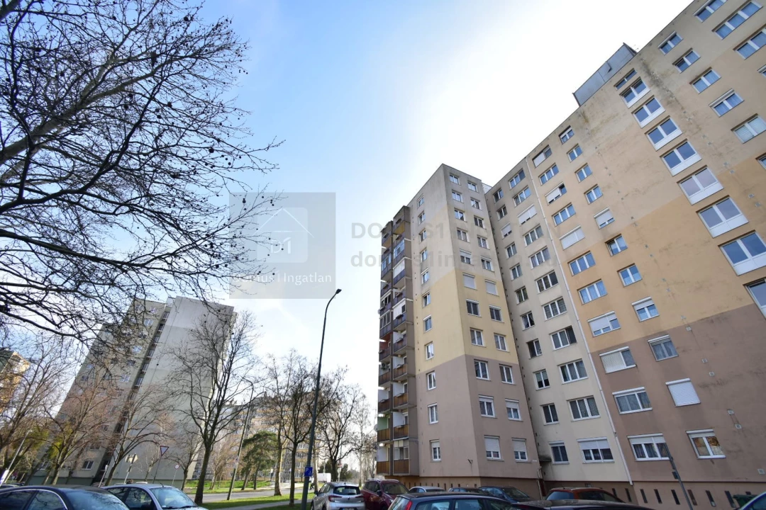 For sale panel flat, Szombathely