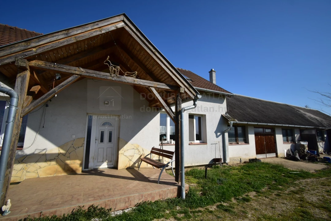 For sale house, Csempeszkopács