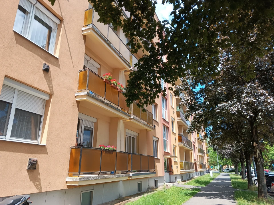 Eladó téglalakás, Szombathely, Bolyai János utca