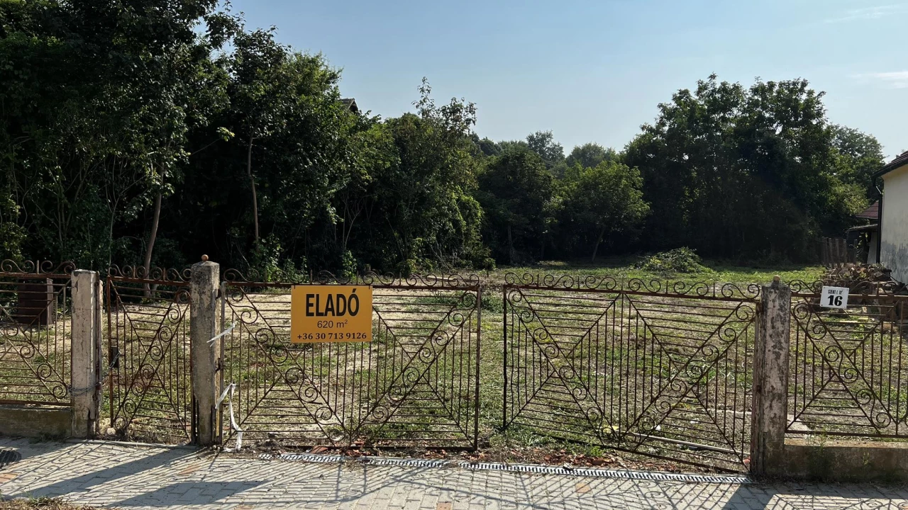 For sale building plot, Villány