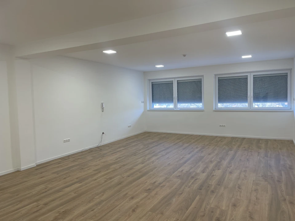 c3-2-name c2-98-name, Pécs