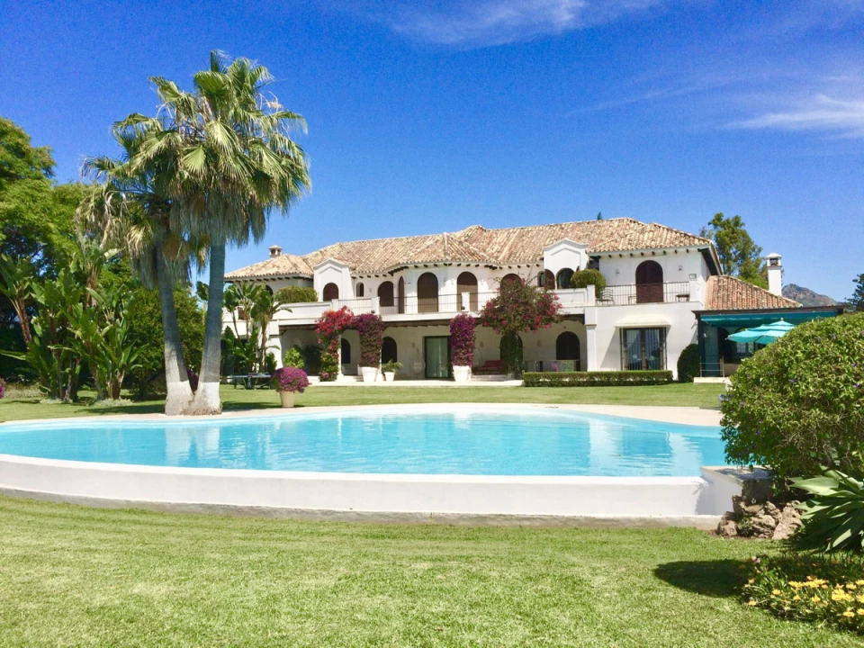 For sale villa, residence, Marbella