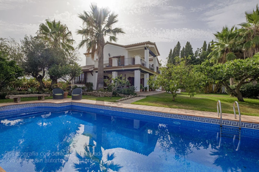 For sale villa, residence, Marbella