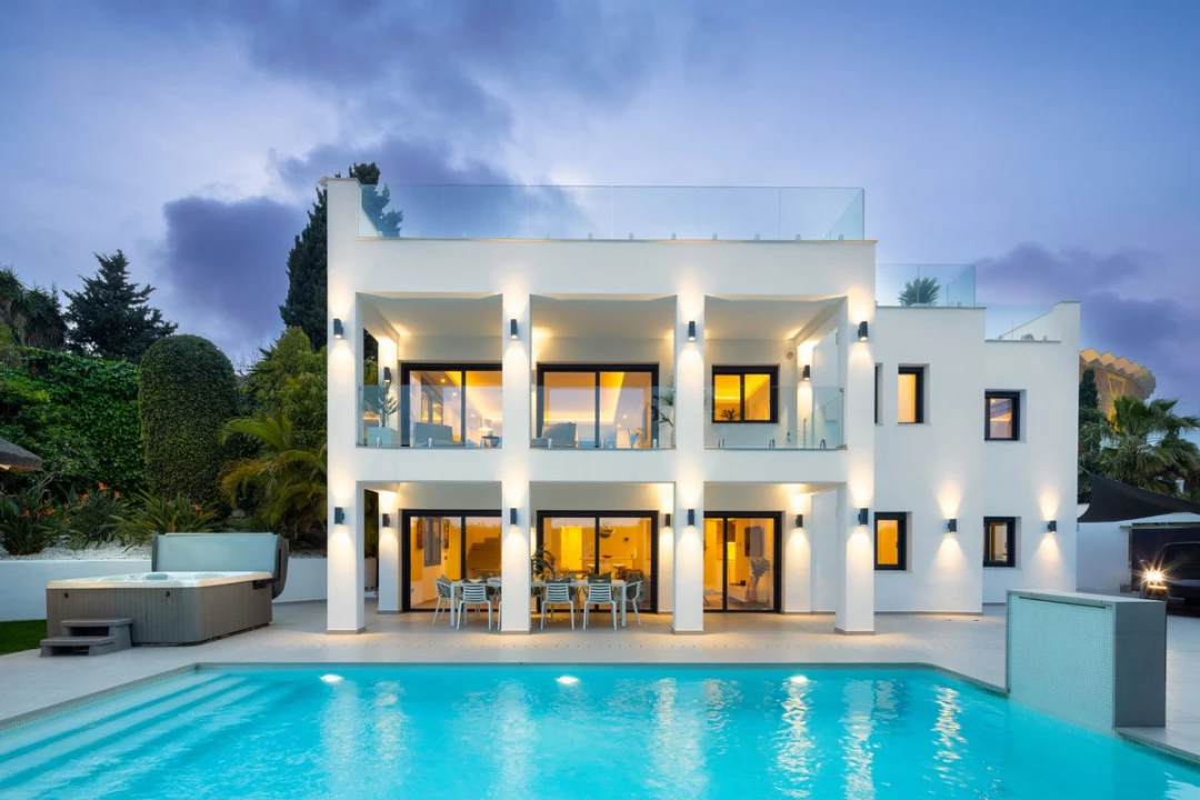 Eladó villa, kastély, Marbella