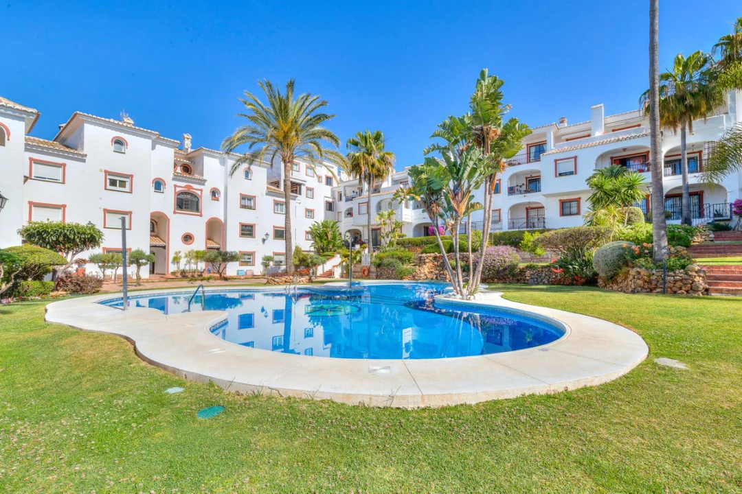 For sale brick flat, Marbella