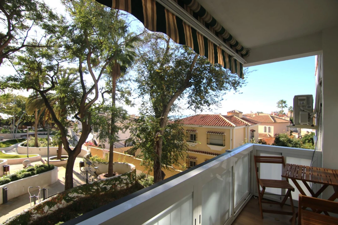 For sale brick flat, Marbella