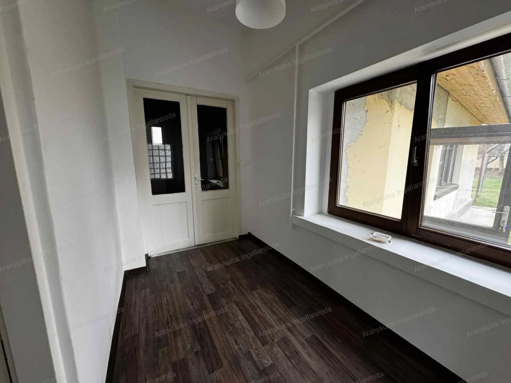 c3-1-name c2-21-name, Gyula