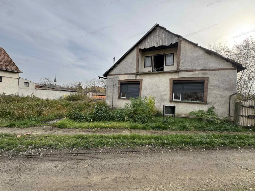 Eladó felújítandó családi ház Okányban!