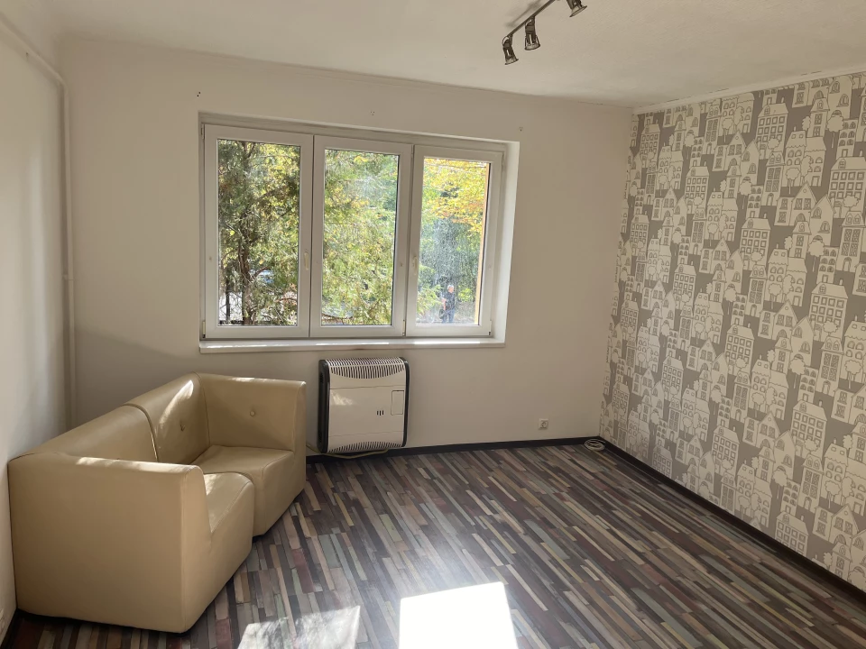 For rent brick flat, Miskolc