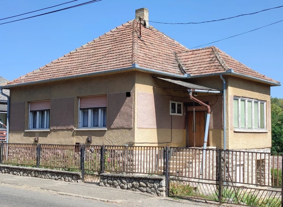 For sale house, Hőgyész