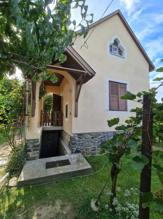 For sale weekend house, Somlószőlős