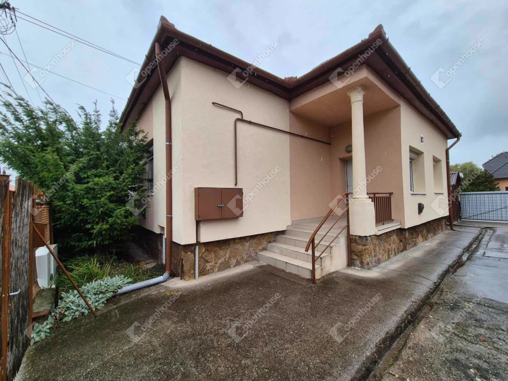 For sale semi-detached house, Monor