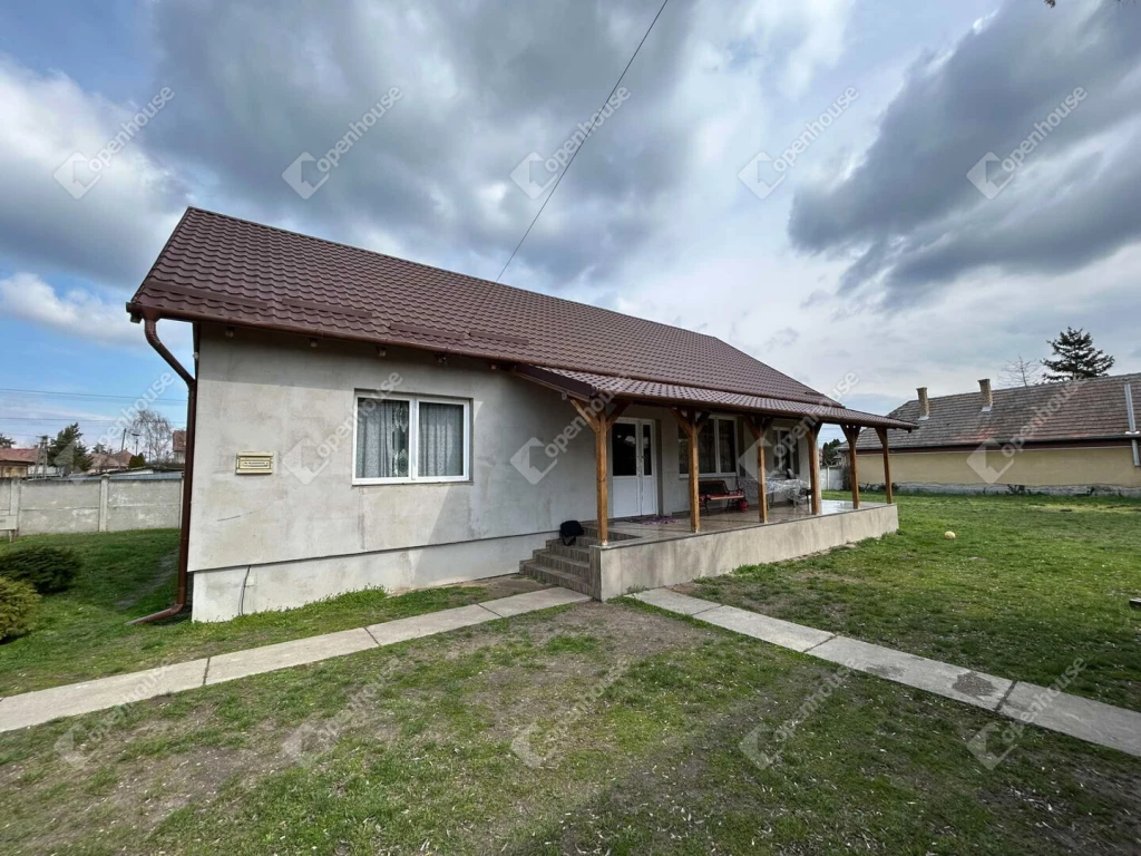 Eladó Családi ház Pilis központjában!