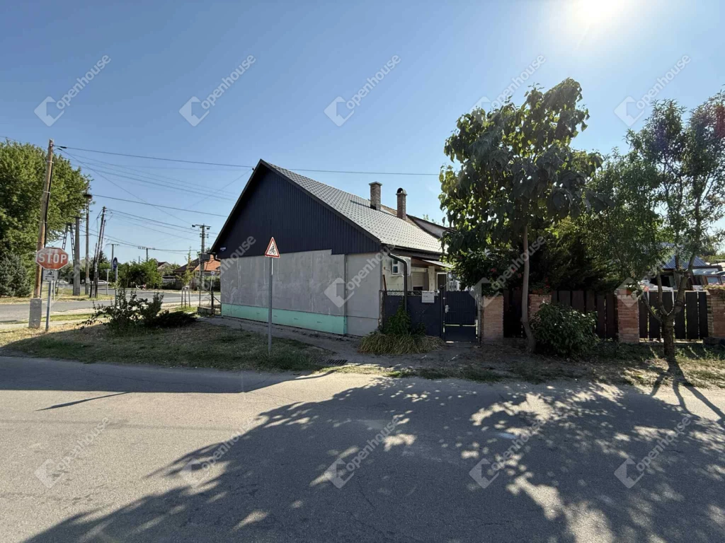 c3-1-name c2-1-name, Monor, Deák Ferenc utca