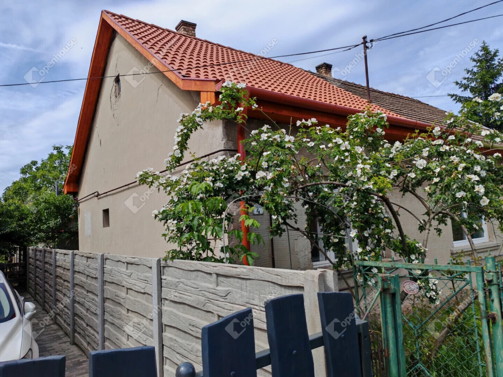 Páratlan lehetőség Gyömrő szívében, a Tófürdő közelében – a romantika fővárosában!