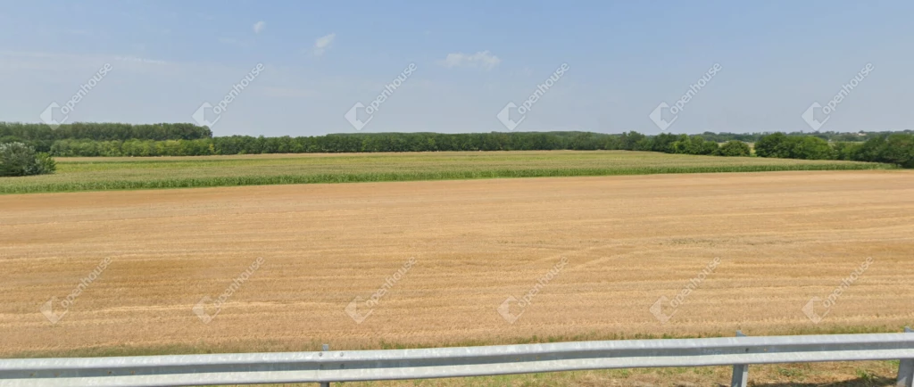 Péteriben eladó mezőgazdasági terület