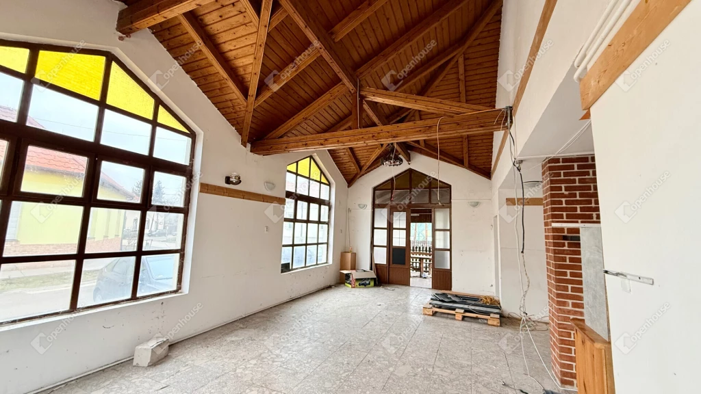 c3-1-name c2-50-name, Monor, Petőfi Sándor utca