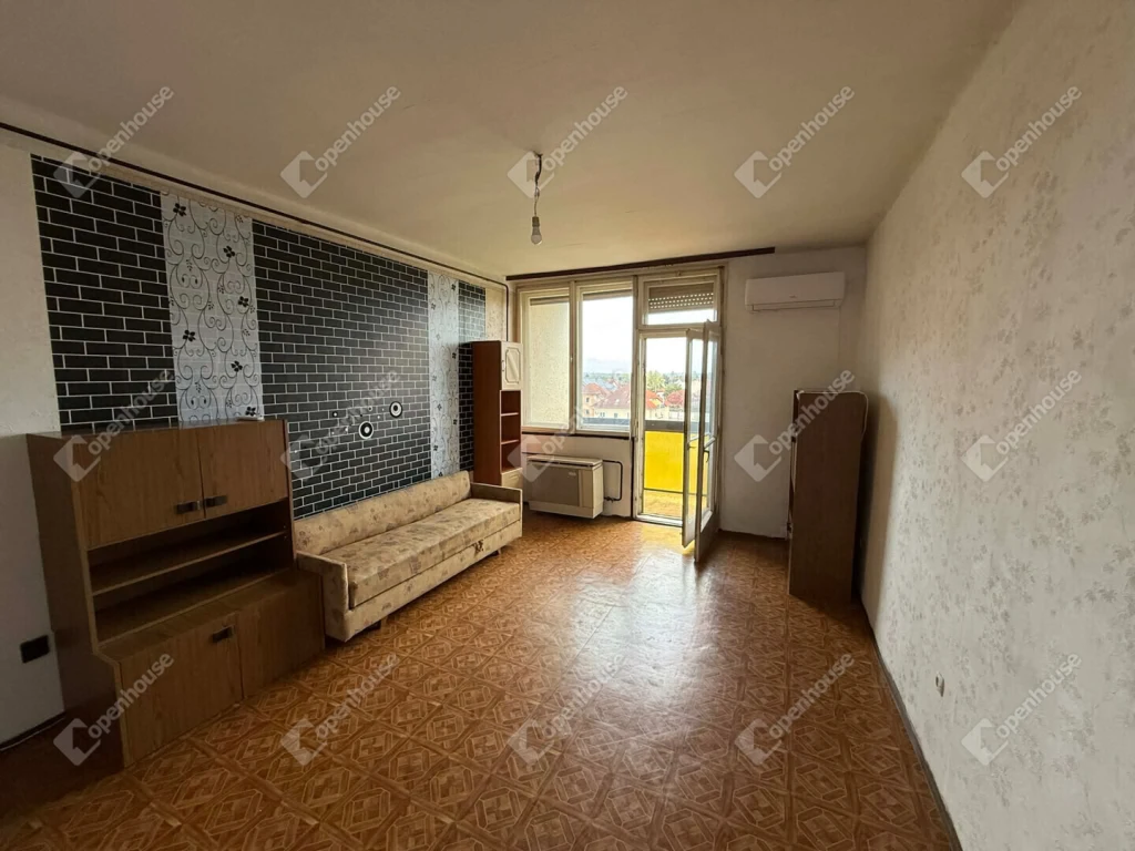 c3-1-name c2-19-name, Monor, Deák Ferenc utca