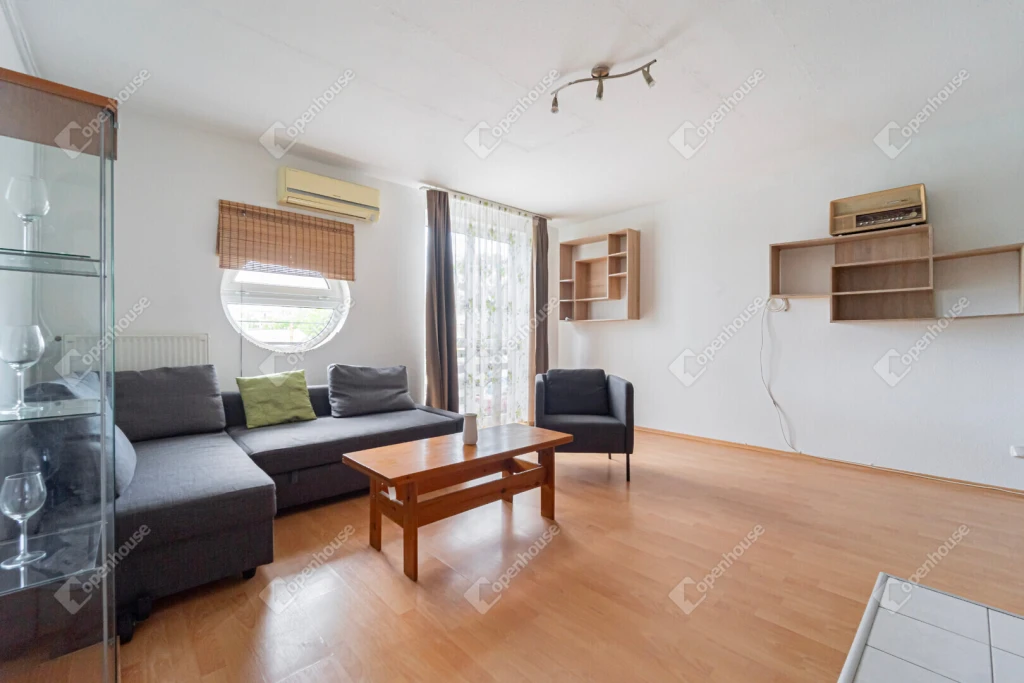 Azonnal költözhető, 45 m²-es, 2 erkélyes lakás eladó Rákospalotán