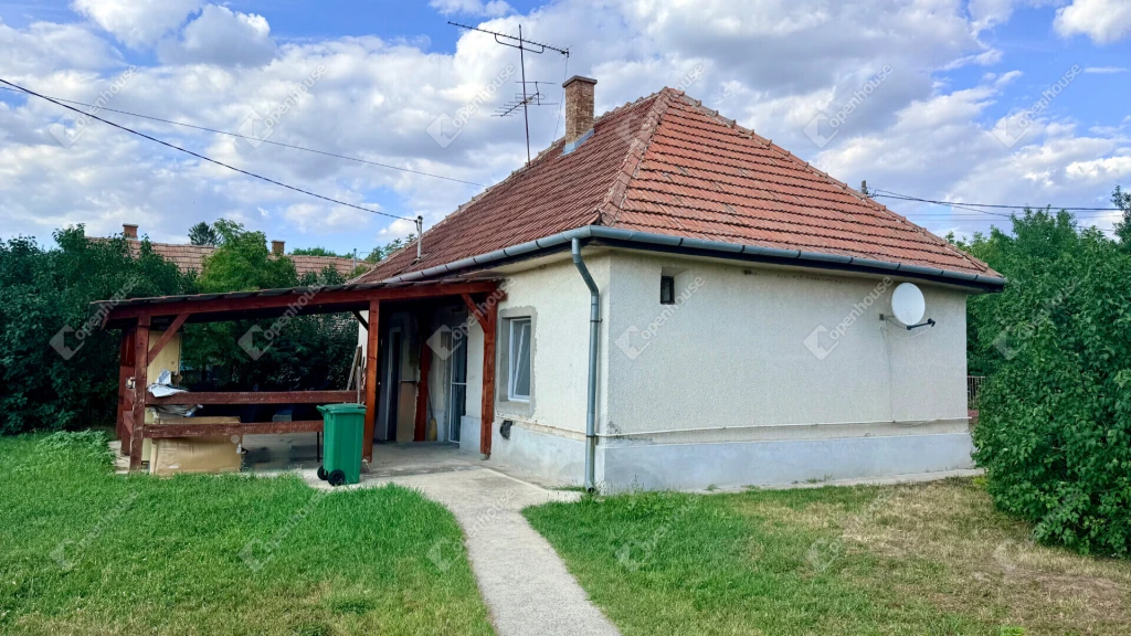 c3-1-name c2-1-name, Pánd, Új Élet utca