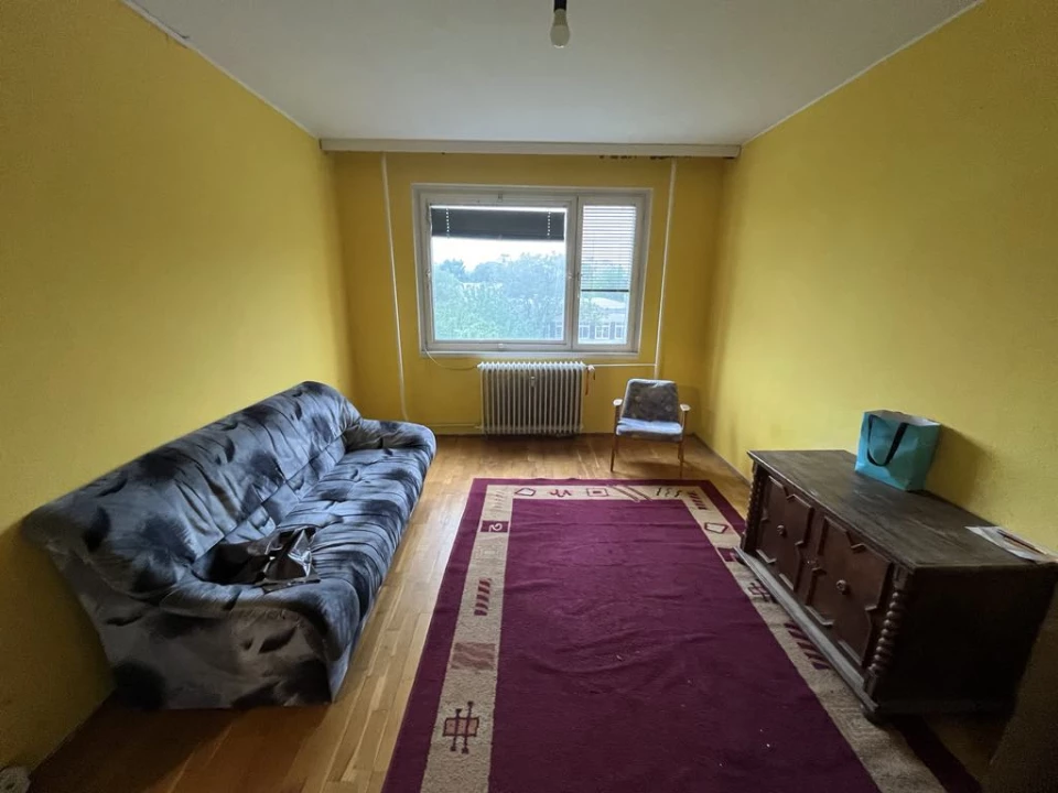 Eladó panellakás, Dunaújváros