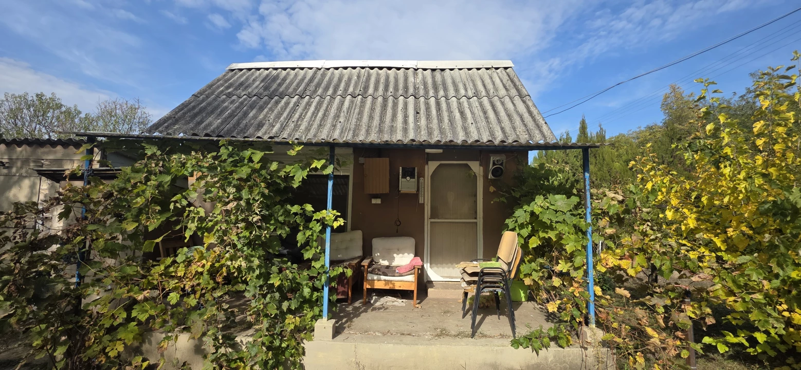 For sale weekend house, Baracs