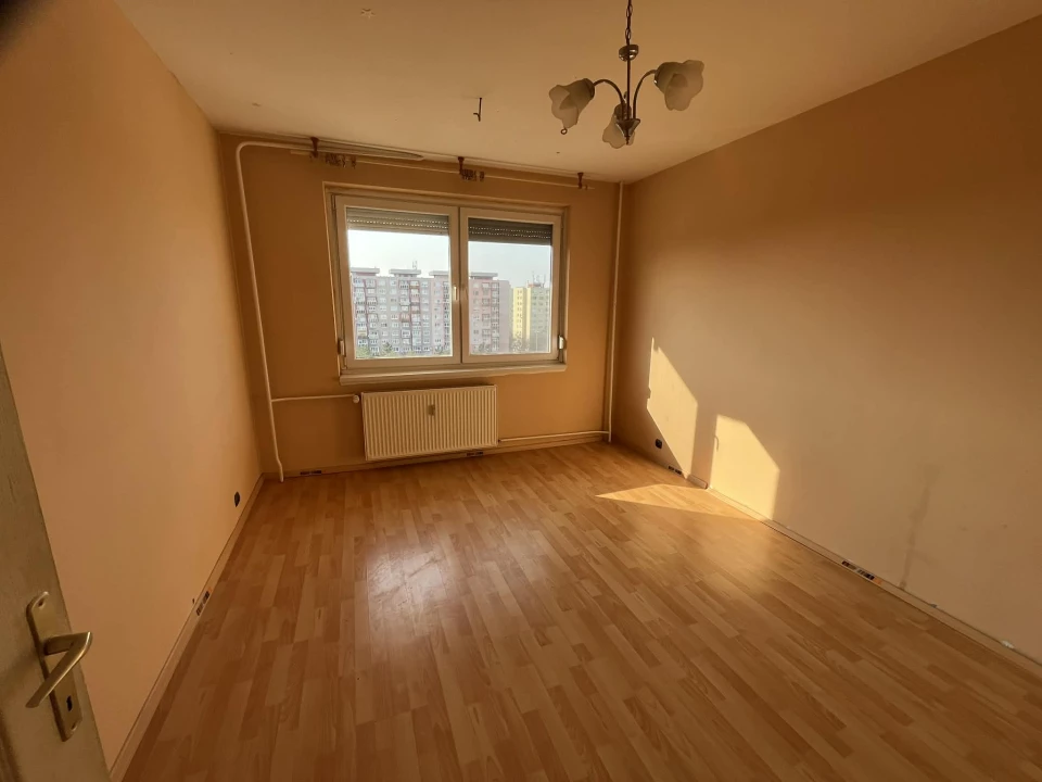 For sale panel flat, Dunaújváros