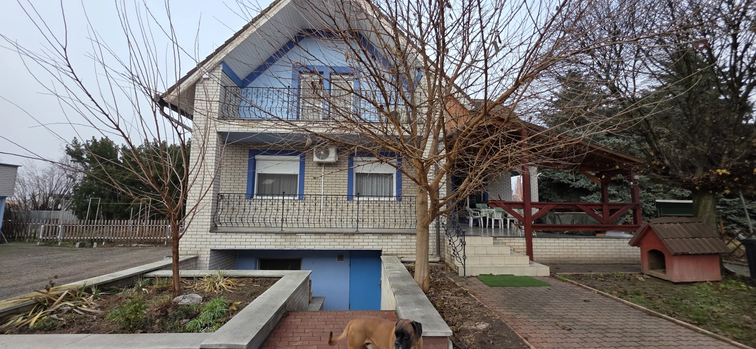 For sale house, Nagyvenyim