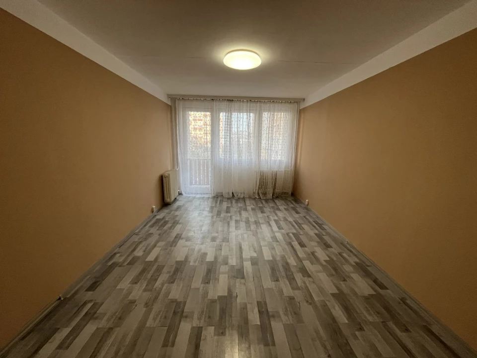 For sale panel flat, Dunaújváros