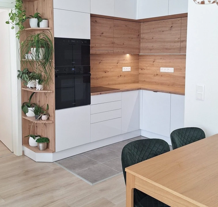 Eladó panellakás, Dunaújváros