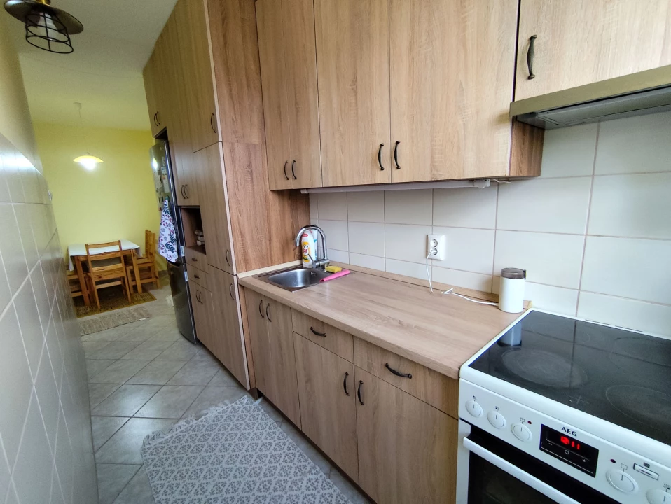 For sale panel flat, Szolnok, Karczag László utca 8