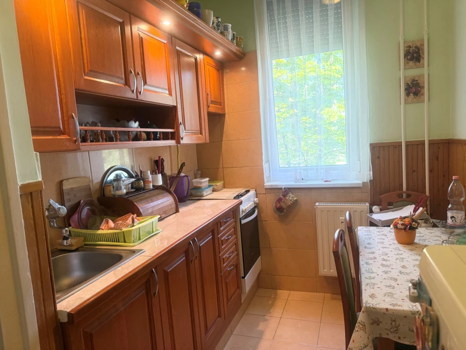Eladó téglalakás, Nyíregyháza