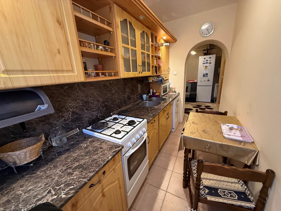 Eladó téglalakás, Nyíregyháza