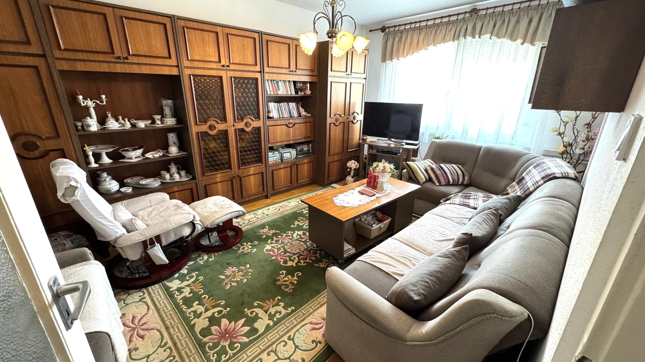 For sale panel flat, Nyíregyháza