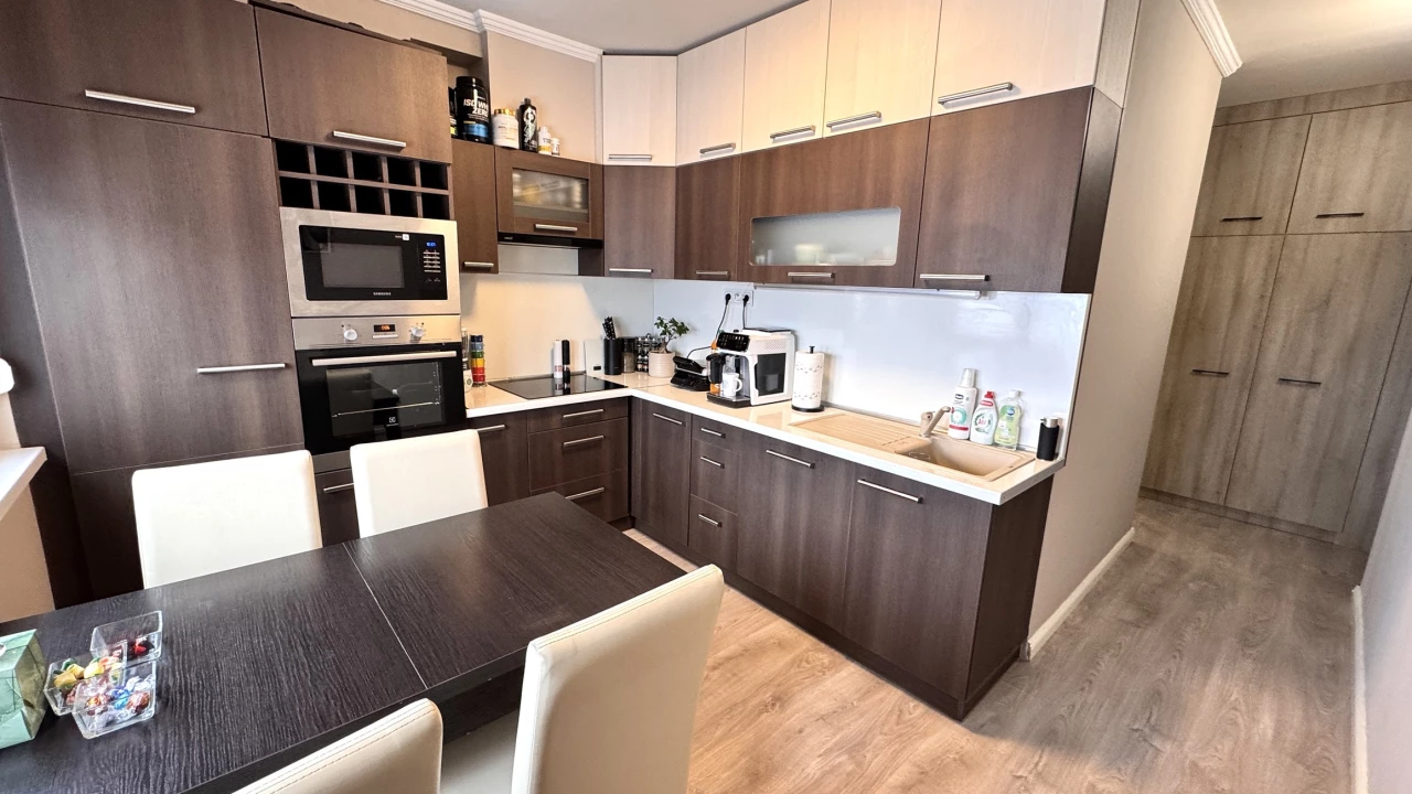 Eladó panellakás, Nyíregyháza