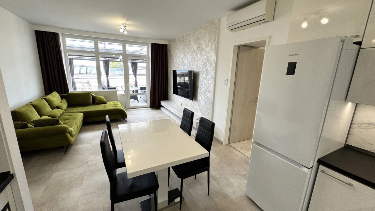 Eladó téglalakás, Nyíregyháza