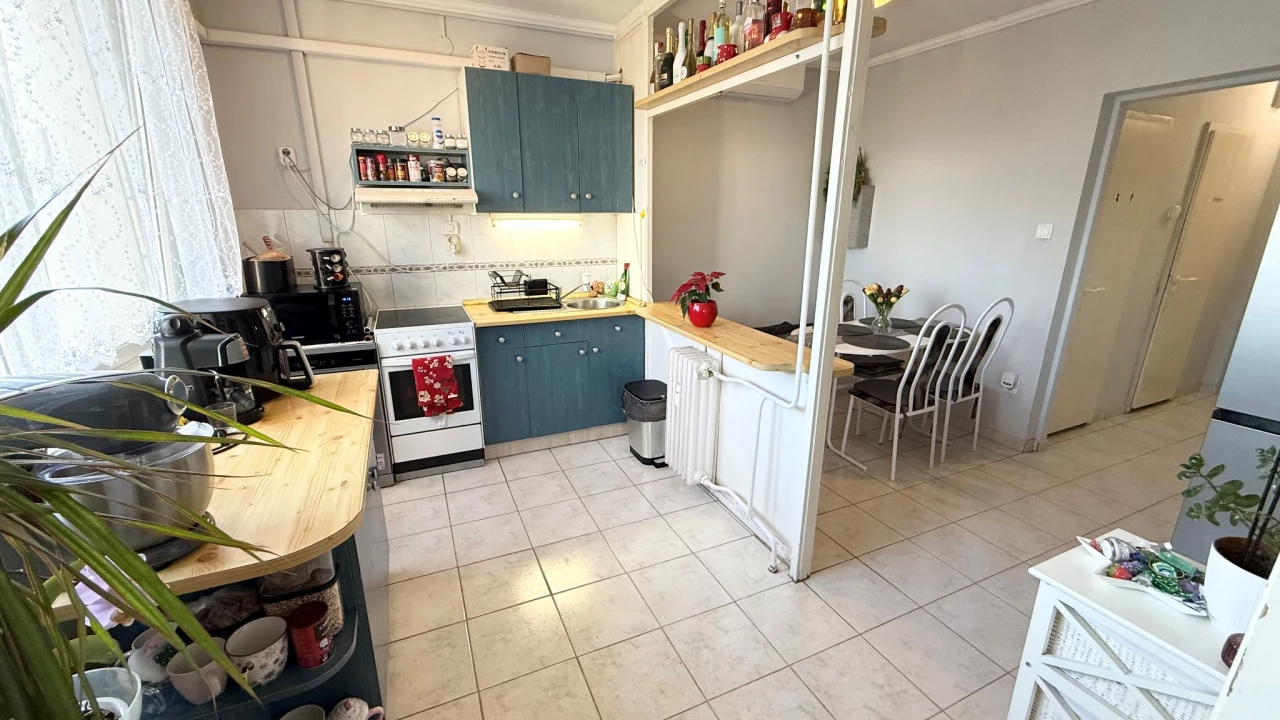 Eladó panellakás, Nyíregyháza