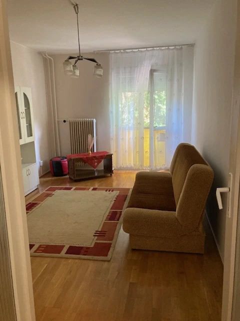 Eladó panellakás, Székesfehérvár
