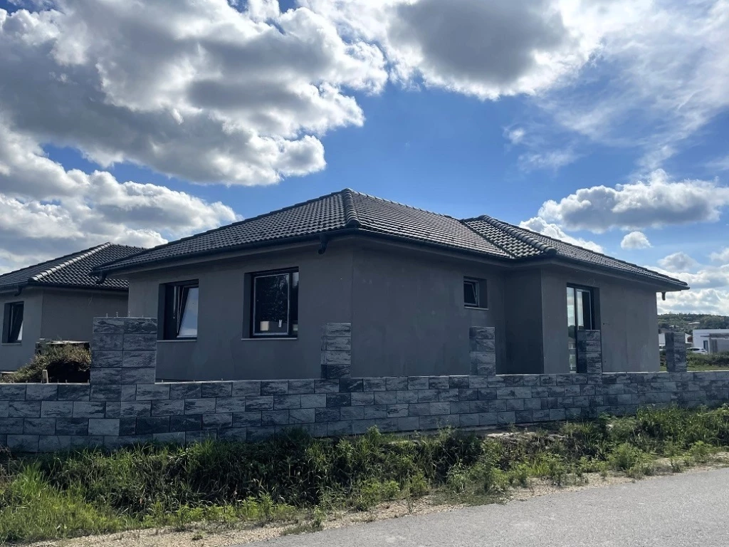 For sale house, Győrújbarát