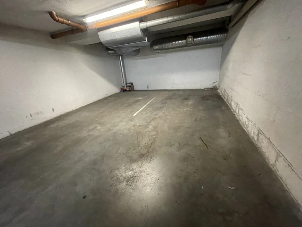 For rent basement garage, Győr, Győr-Belváros