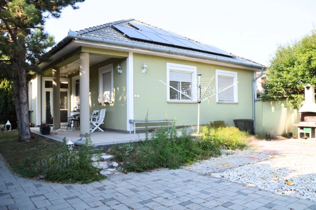 Eladó 135 m2 családi ház, Vámosszabadi