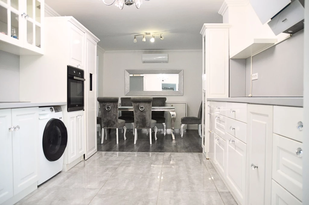 Eladó 90 m2 családi ház, Győr